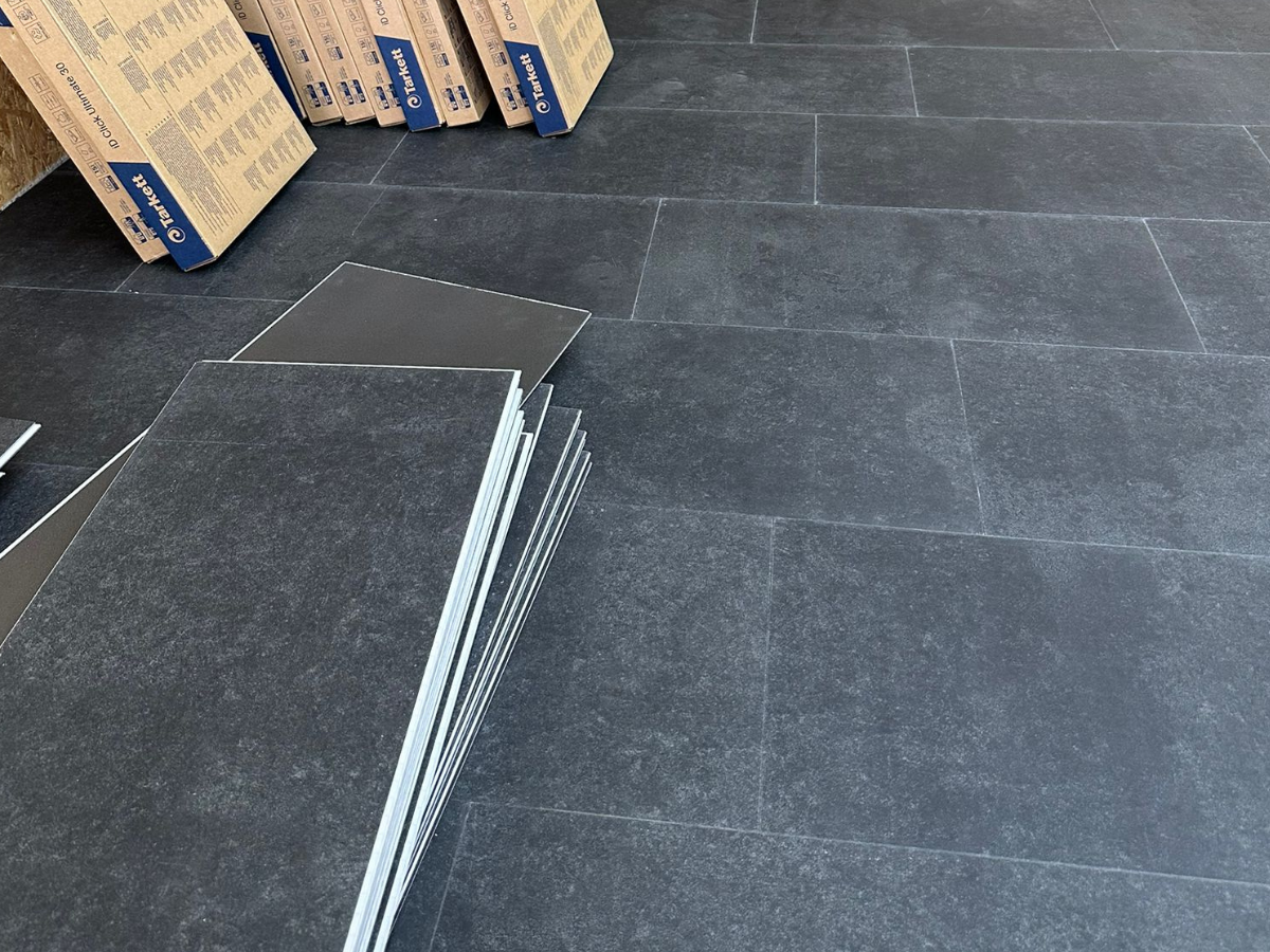 Vinyl Boden Nidau – Übergang Detail