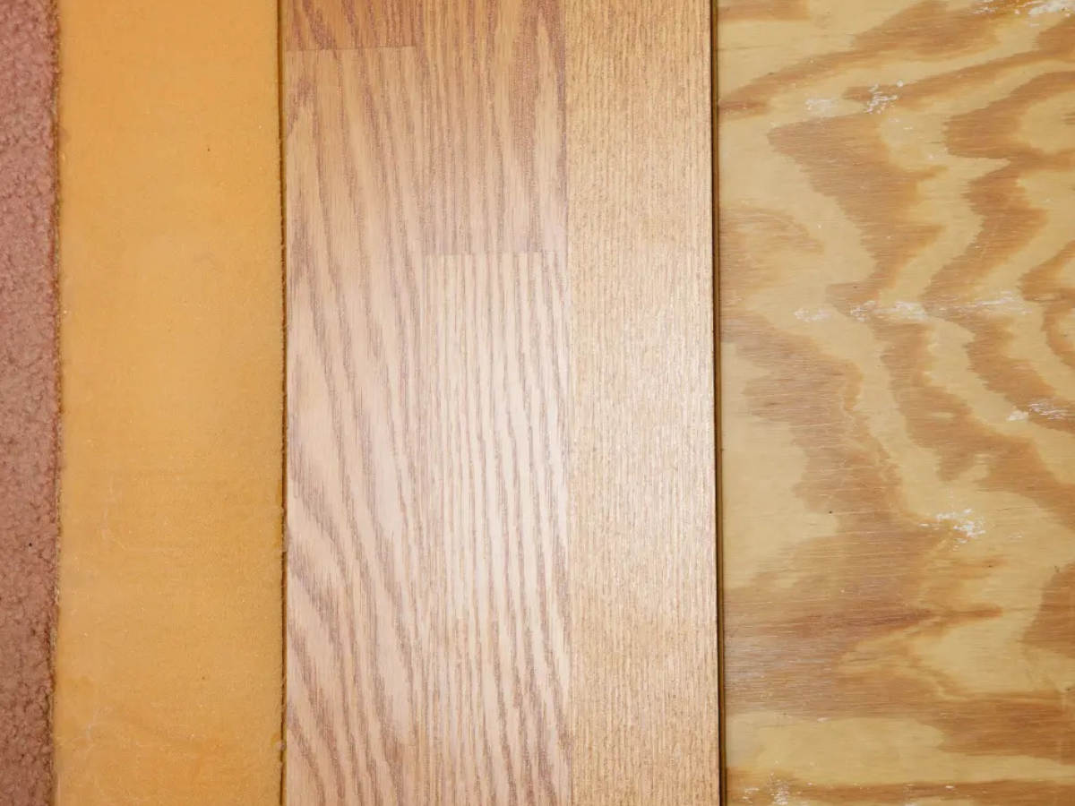 Beratung Bodenbelag – Muster und Untergrundprüfung